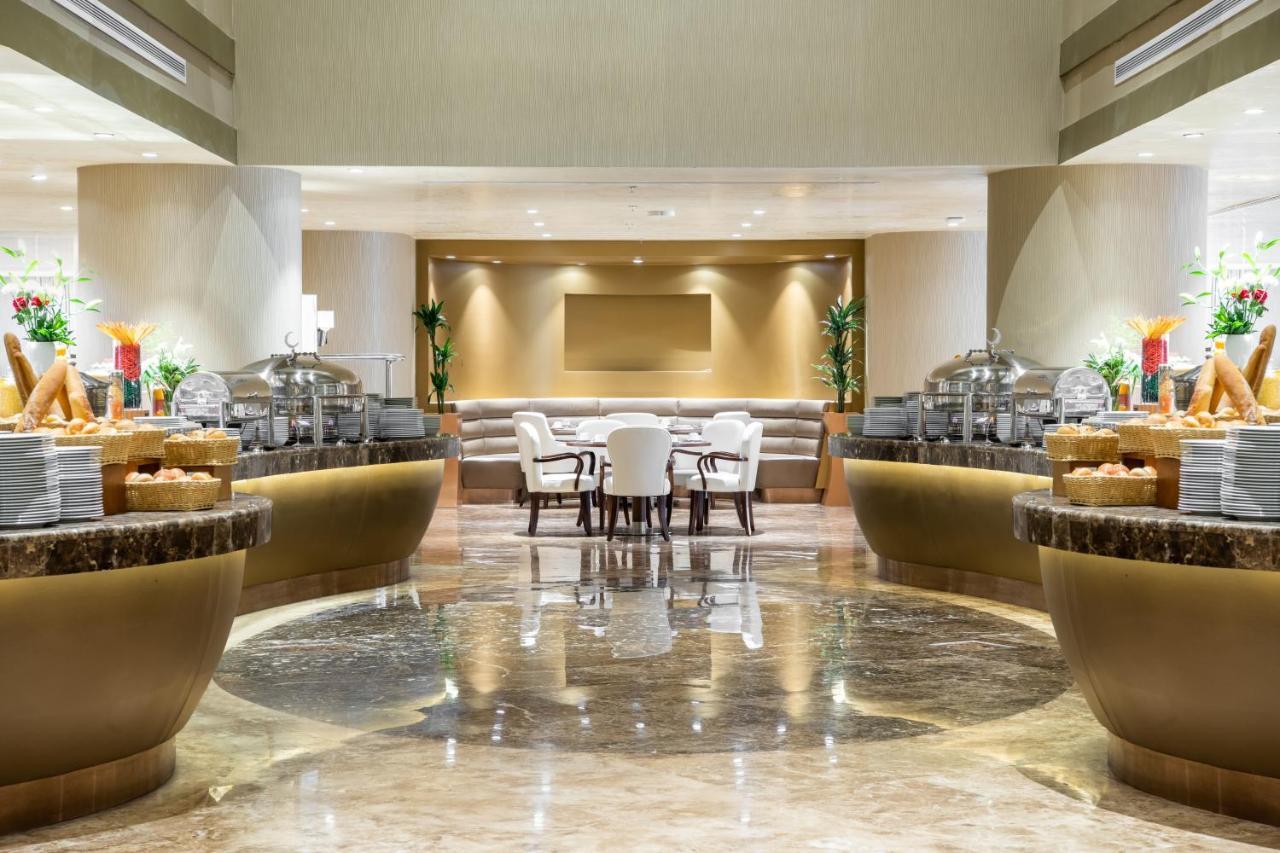 밀레니엄 마카 알 나심 호텔 메카 외부 사진 Interior of a luxury hotel