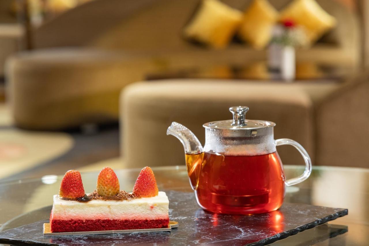 밀레니엄 마카 알 나심 호텔 메카 외부 사진 "The tea is served with a cake"
